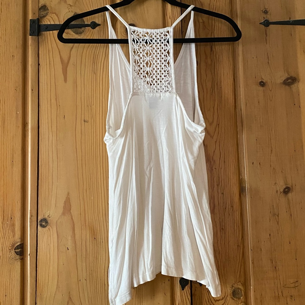 White Tank - Picture 2 of 2
